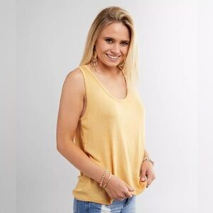 Bke basic scoop tank🤝